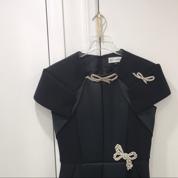 Dice kayek designer dress with embellishments - Picture 4 of 9